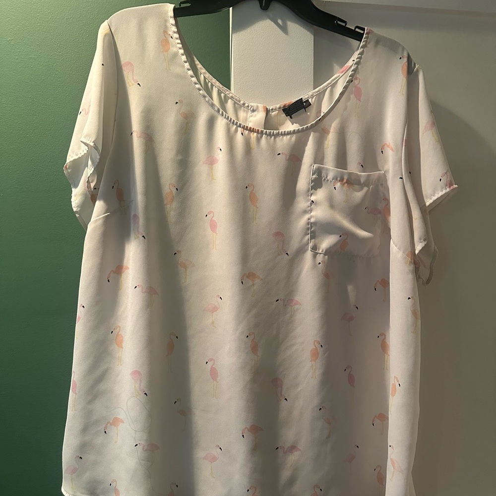 Torrid White Flamingo Print Blouse 🦩